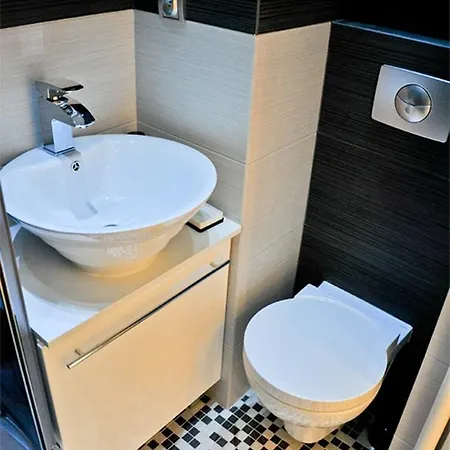 Apart House Zlota 81 Apartment